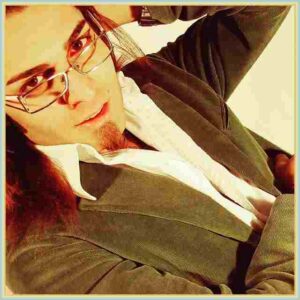 دانلود آهنگ مجنون لیلا از حامد هاکان دانلود آهنگ مجنون لیلا از حامد هاکان