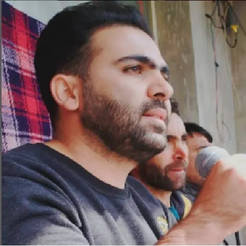 دانلود آهنگ لری میها بیام بدوزمت از مهدی عزیزی چگنی دانلود آهنگ لری میها بیام بدوزمت از مهدی عزیزی چگنی