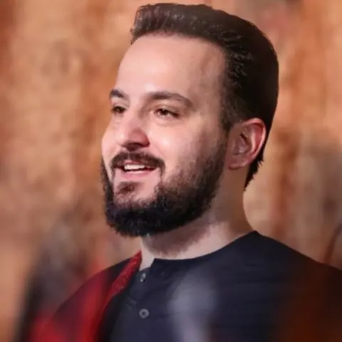 دانلود مداحی پای غمت گیرم حسین از وحید شکری