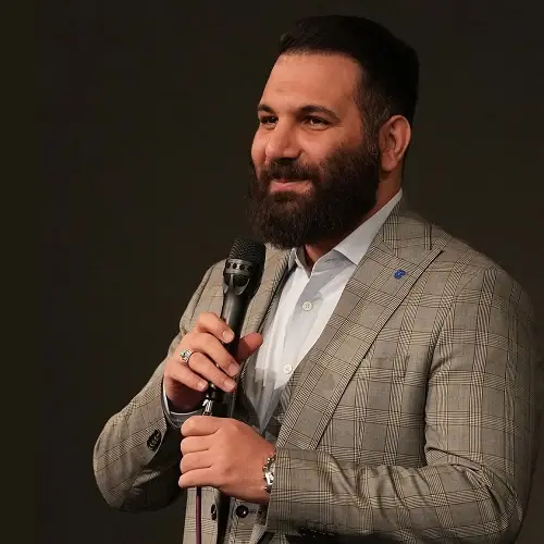 مولودی بوی گل و سوسن و یاسمن اومد از محمد حسین حدادیان