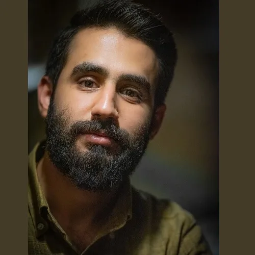 مداحی با من صنما دل یک دله کن از حسین طاهری مداحی با من صنما دل یک دله کن از حسین طاهری