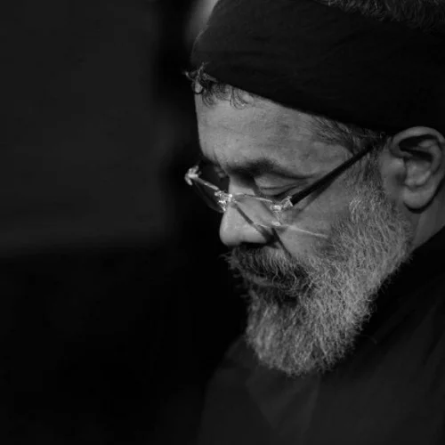 دانلود نماهنگ مادر کجایی از حاج محمود کریمی