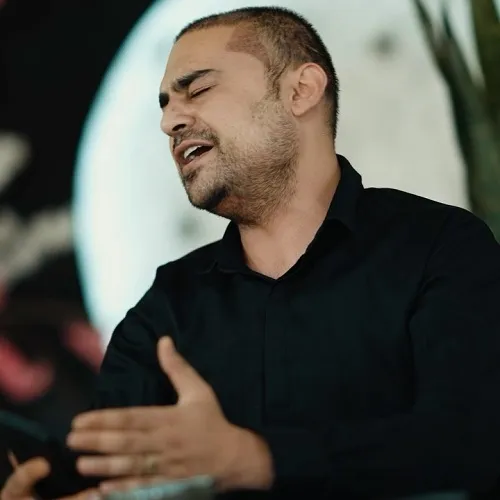 دانلود آهنگ مخاطب خاص 2 از روح الله کرمی