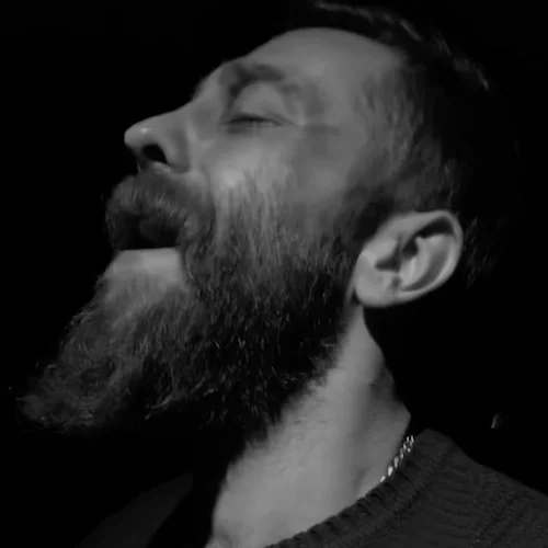 دانلود آهنگ مث سیلاب همه عمرمو دادی بر آب از مهدی هاشمی